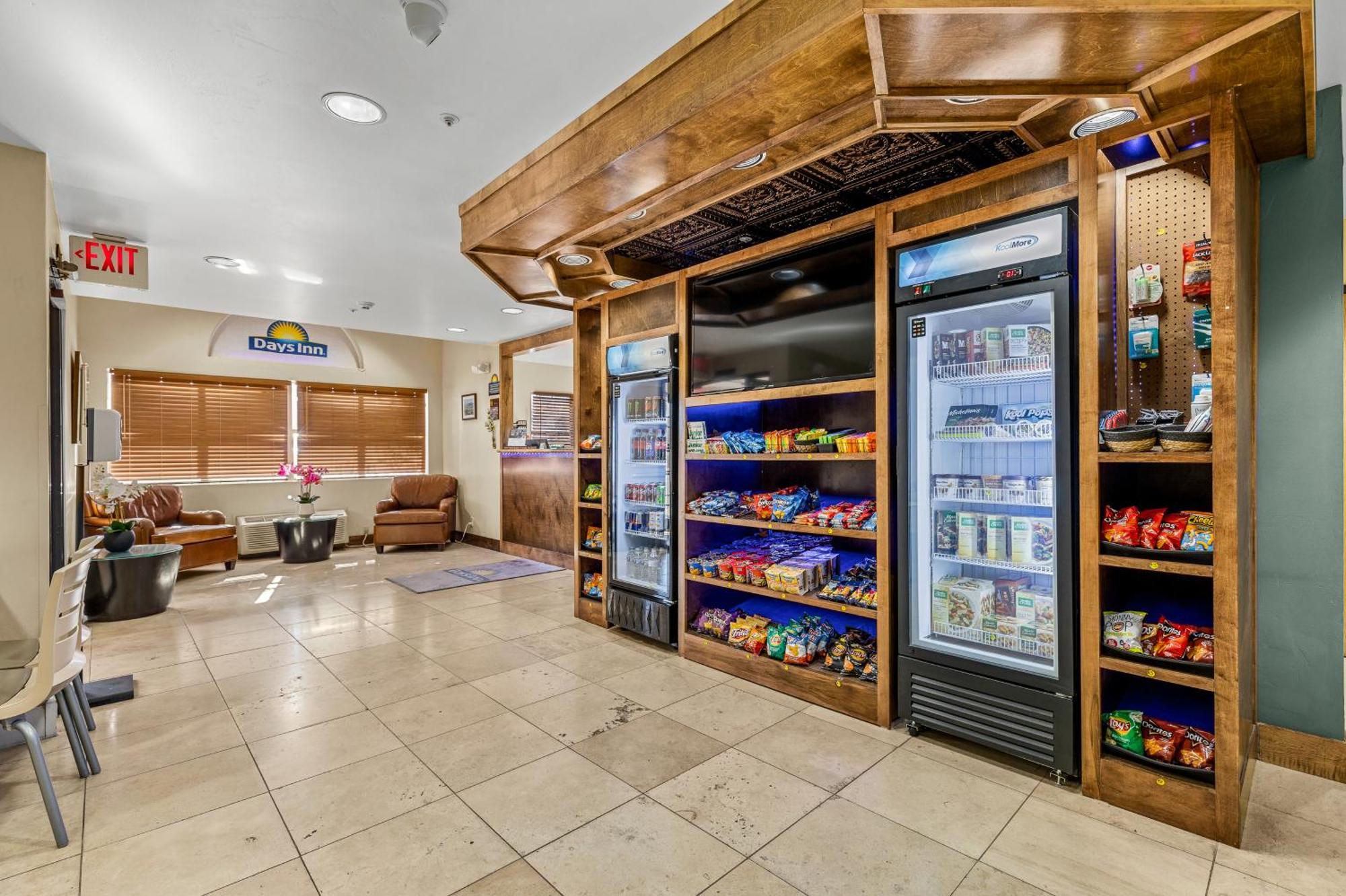 Days Inn By Wyndham Camp Verde Arizona ภายนอก รูปภาพ