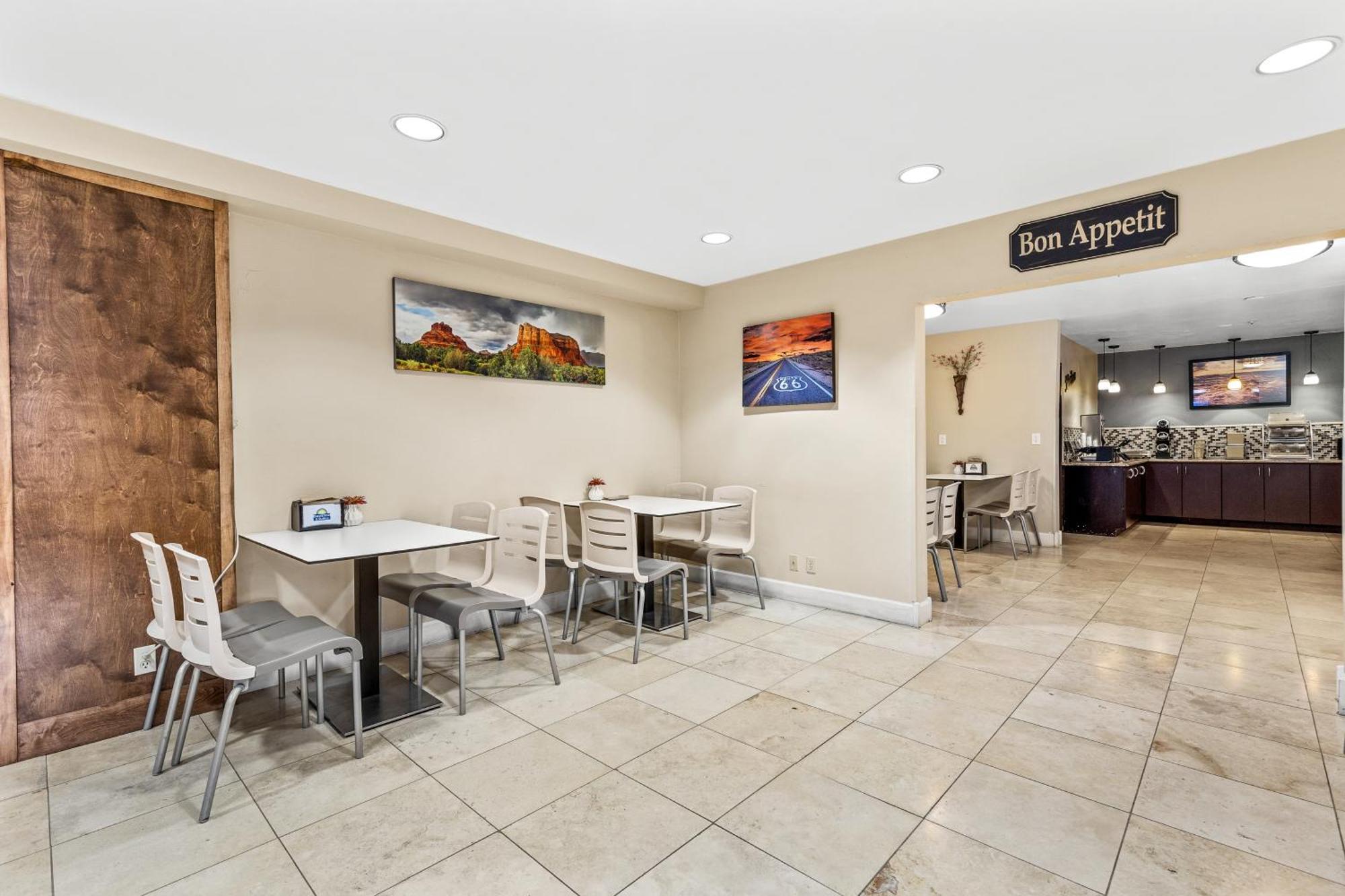 Days Inn By Wyndham Camp Verde Arizona ภายนอก รูปภาพ